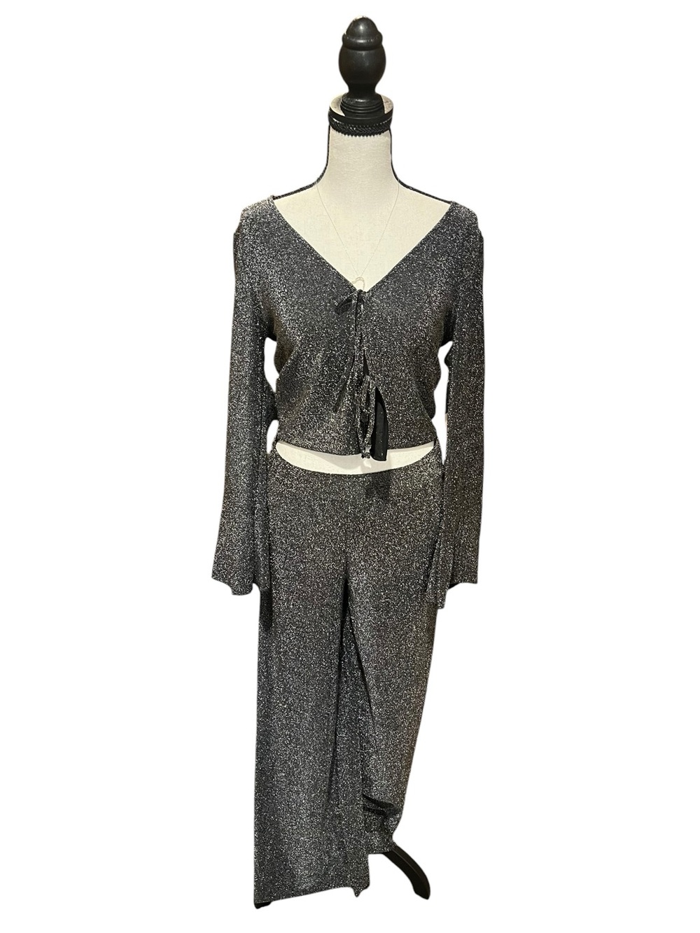 NWT Madden Girl Metallic 2 Piece Set Cardigan Wide Leg Pants Silver Black M
